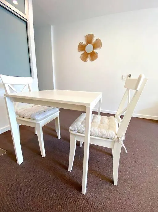 Beautiful One-Bed Apartment In Central Αδελαΐδα